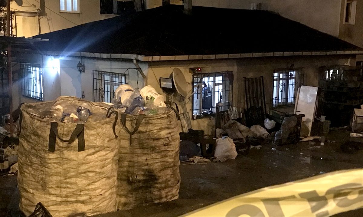 Avcılar'da hurdacılar arasındaki bıçaklı kavgada bir kişi öldü