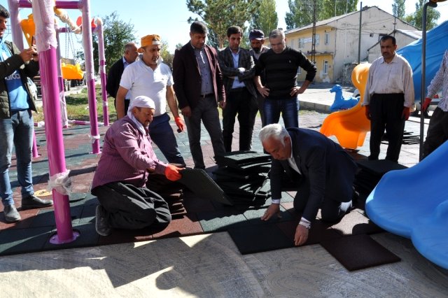 Aylan bebeğin ismi Kars'ta parka verildi