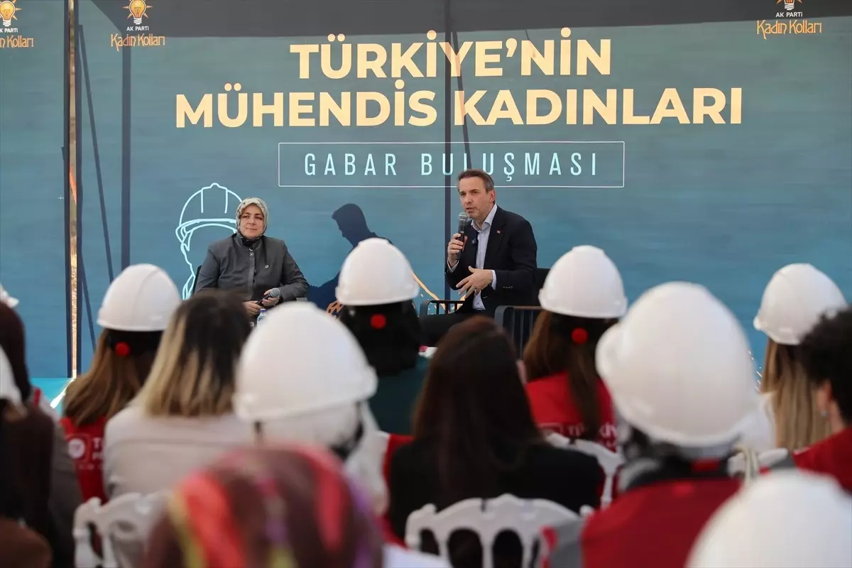Bakan Bayraktar, Türkiye’nin Mühendis Kadınları Gabar Buluşmasına Katıldı