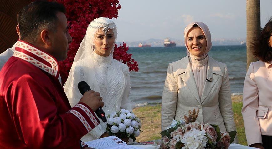 Bakan Göktaş Yalova'da nikah törenine katıldı