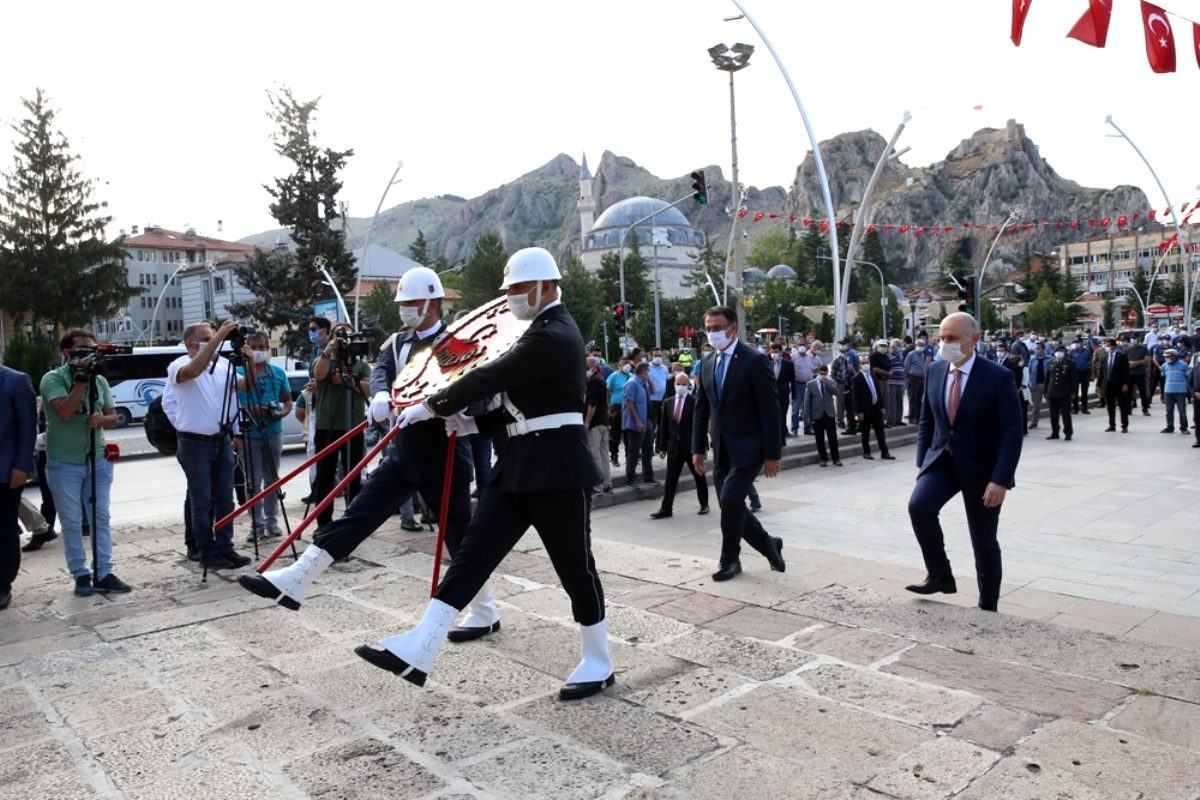 Bakan Karaismailoğlu, Atatürk'ün Tokat'a gelişinin 101. yılı törenine katıldı