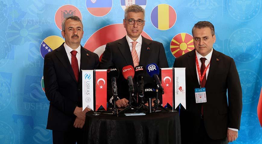 Bakan Memişoğlu'ndan deprem açıklaması: Şu anda hastanelerimizde 32 yaralımız var