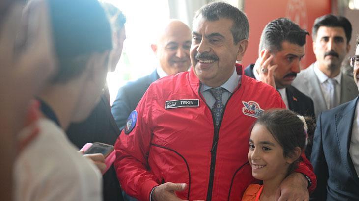 Bakan Tekin'den TEKNOFEST'e ziyaret! 'Gurur verici bir şey'