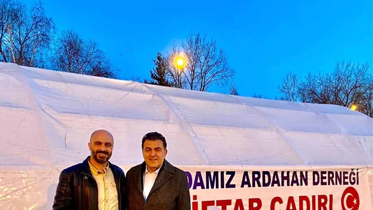 Başkan Demir, Sevdamız Ardahan Derneği'nin iftar yemeğine katıldı