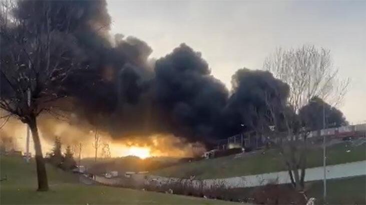 Bayrampaşa Hali'nde korkutan yangın!