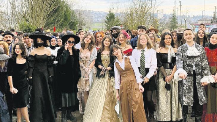 Beğendikleri roman kahramanı oldular