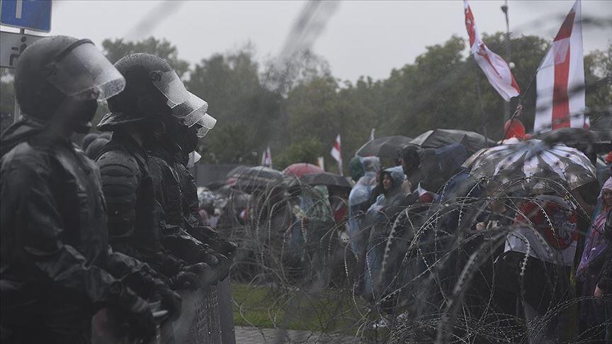 Belarus’taki protestolarda 250 gözaltı