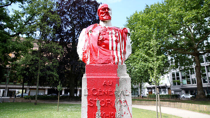 Belçika'da sömürgeci geçmişi hatırlatan heykel ve büstlere saldırılar devam ediyor!