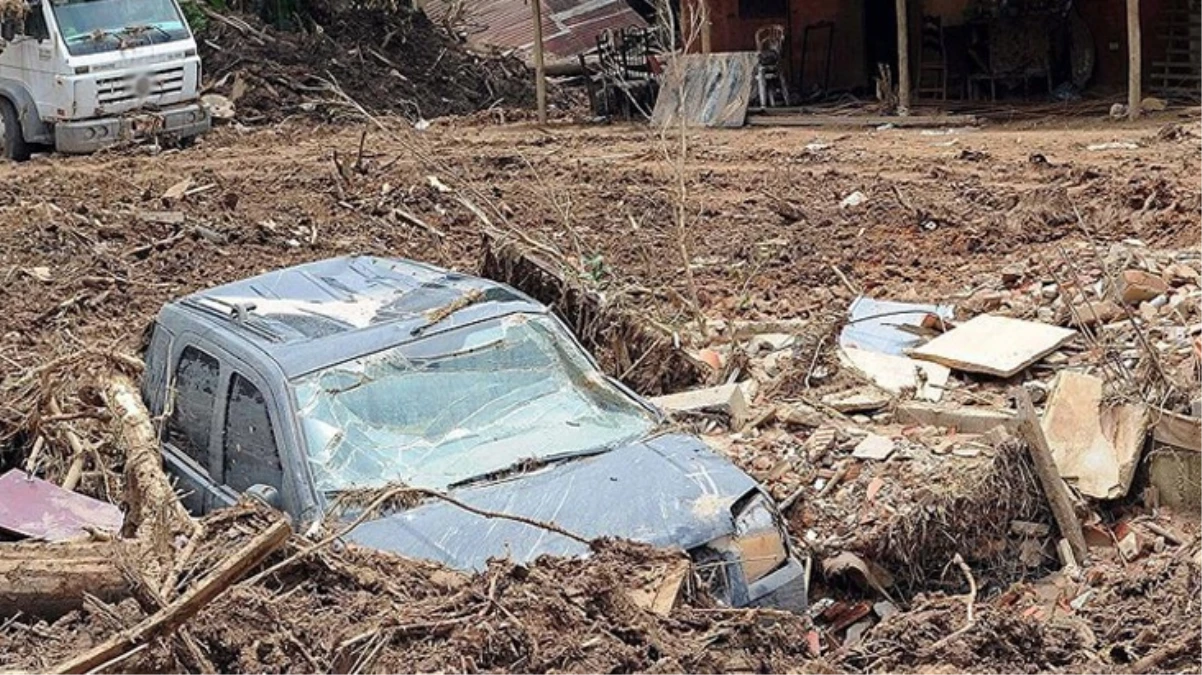 Brezilya'da şiddetli yağışlarda toprak kayması: 12 ölü