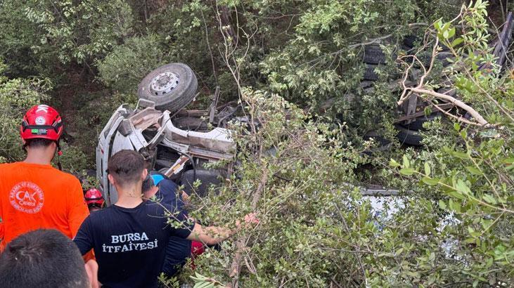 Bursa'daki yangın bölgesinden acı haber: Su tankeri ile gönüllü geldiler, feci kazada can verdiler