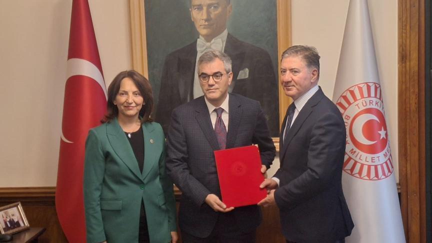 CHP'nin TBMM Başkan adayı, Uğur Bayraktutan oldu