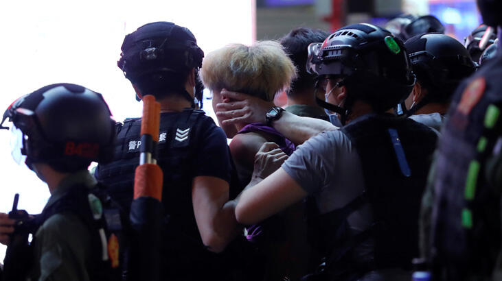 Çin Tayvan'a kaçmaya çalışan Hong Kongluları gözaltına aldı