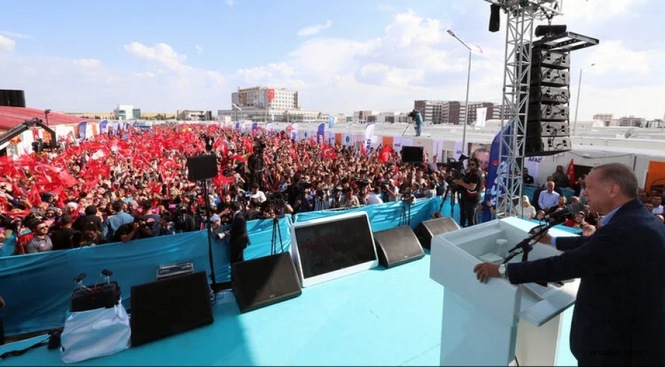 Cumhurbaşkanı Erdoğan CHP Genel Başkanı'nın giderek daha zehirli, daha çirkin bir dil kullandığını görüyoruz