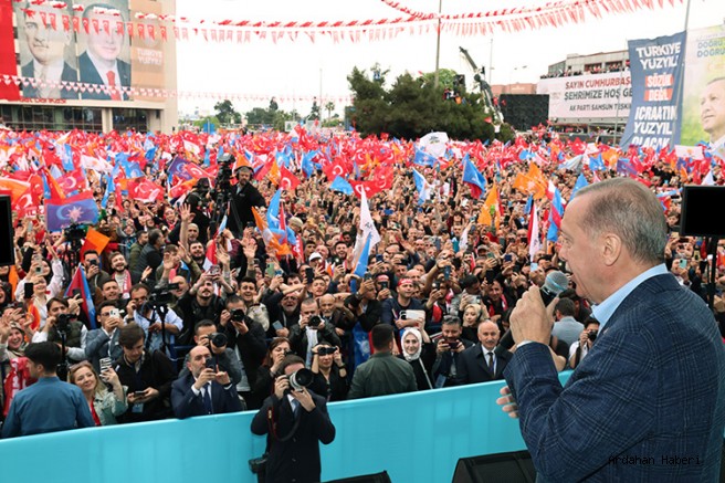 Cumhurbaşkanı Erdoğan Türkiye, iradesine ve geleceğine sahip çıkıyor