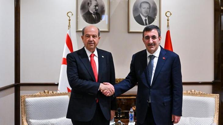 Cumhurbaşkanı Yardımcısı Cevdet Yılmaz KKTC Cumhurbaşkanı Tatar ile bir araya geldi
