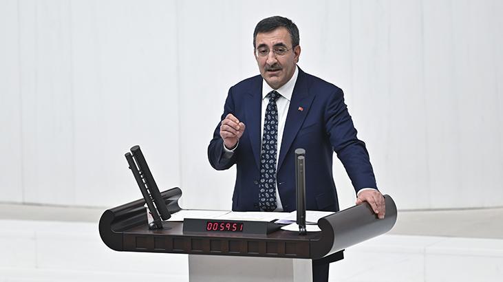 Cumhurbaşkanı Yardımcısı Cevdet Yılmaz'dan 'asgari ücret' açıklaması