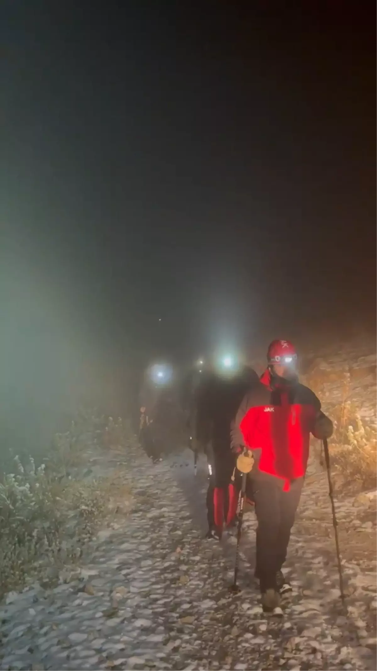 Demirkazık Dağı’nda Mahsur Kalan Dağcılar AFAD ve JAK Tarafından Kurtarıldı