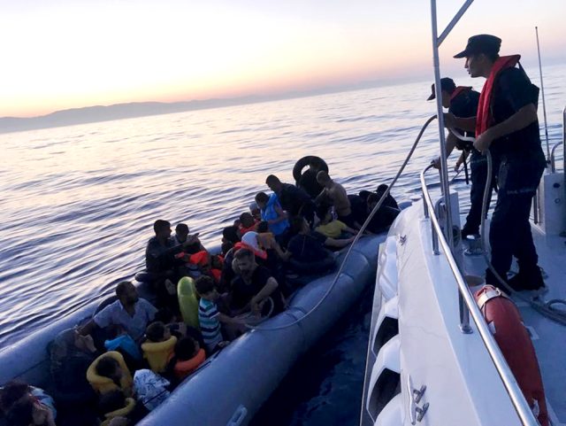 Didim'de 41 göçmen yakalandı