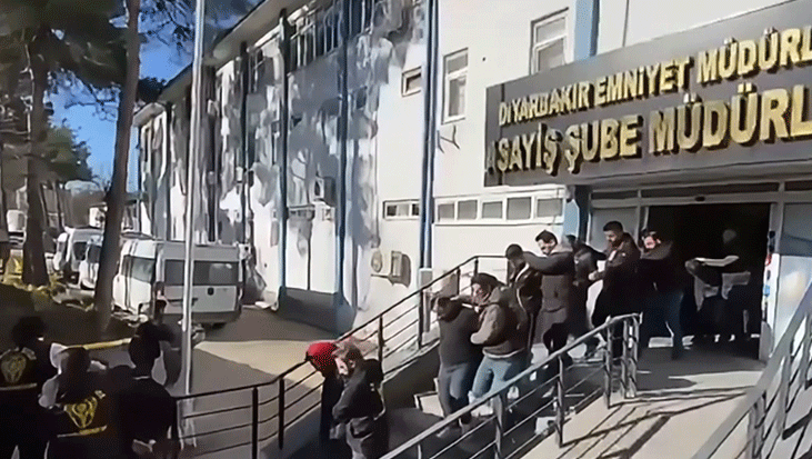 Diyarbakır Merkezli 14 İlde ‘Sahte Randevu’ Operasyonu: 25 Tutuklama