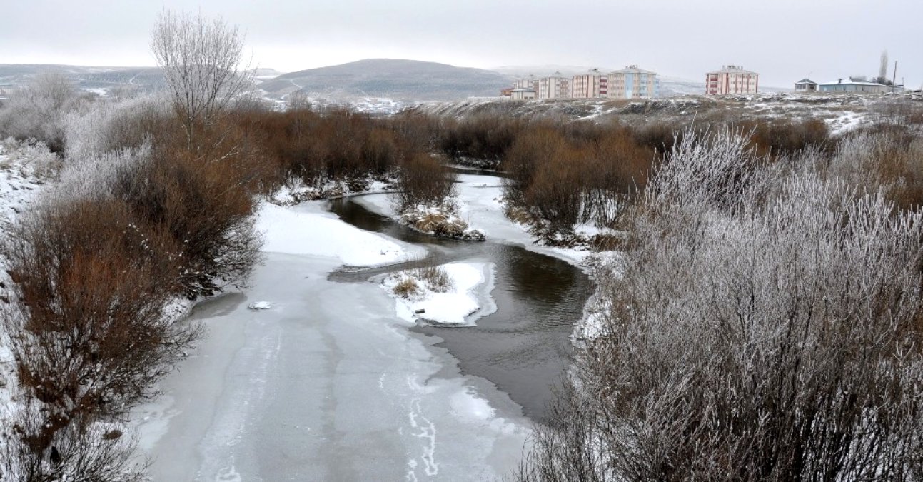 Doğu'da en soğuk yerleşim yeri Göle oldu: Eksi 25