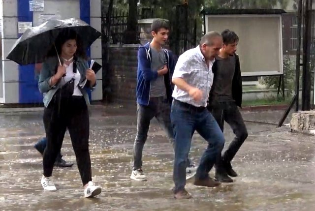 Doğu'da sağanak yağış bekleniliyor