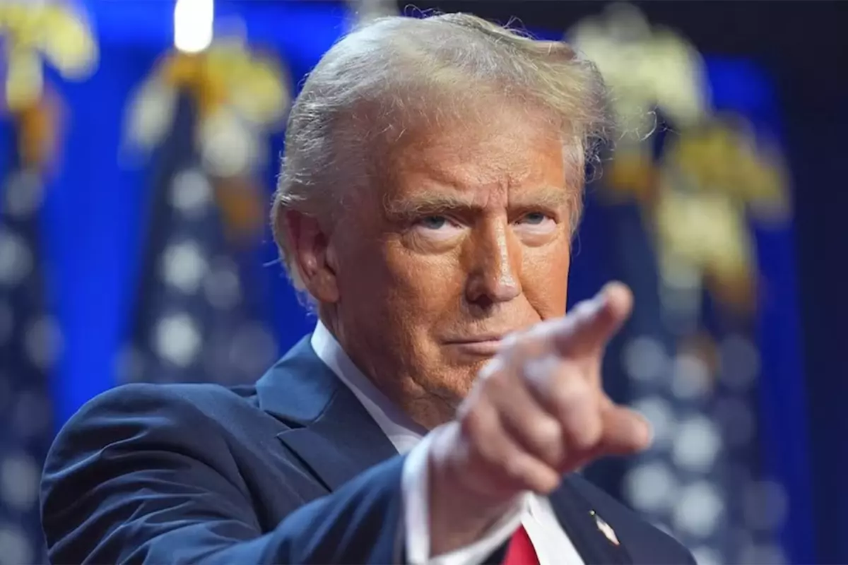 Donald Trump: Rusya'ya büyük ölçekli bankacılık yaptırımlar ve gümrük tarifeleri uygulamayı şiddetle düşünüyorum