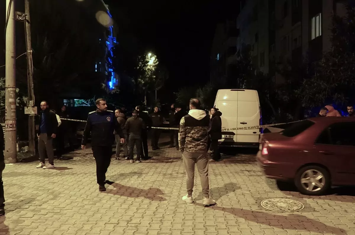 Edremit’te Evinde Silahla Ölü Bulundu