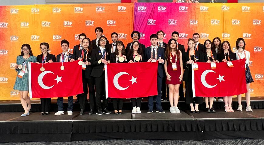 Erdoğan'dan 'uluslararası bilim ve mühendislik' yarışmasında ödül alan öğrencilere tebrik