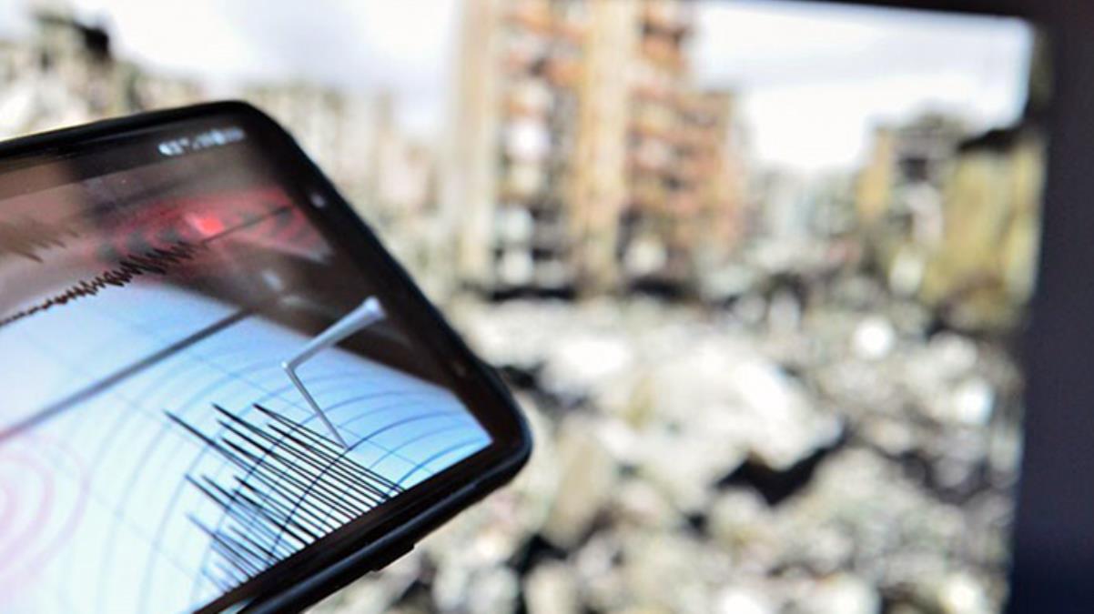 Ermenistan'da 5,3 büyüklüğünde deprem oldu! Sarsıntı Ardahan ve İlçelerinde hissedildi 