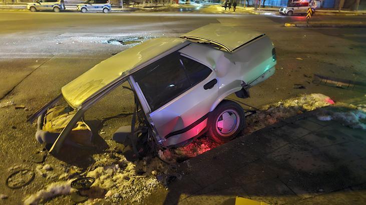 Erzincan’da İki Otomobil Çarpıştı: 4 Yaralı