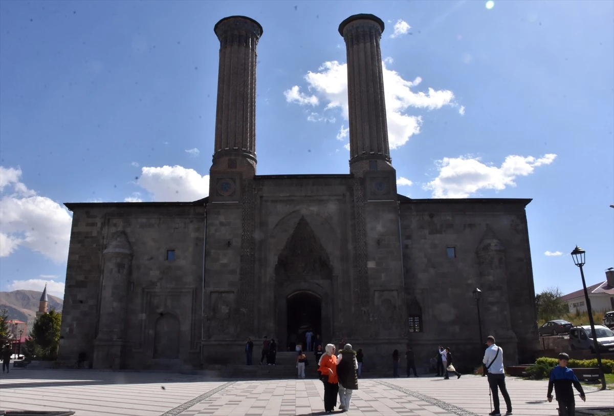 Erzurum, yaz turizmiyle de dikkat çekiyor