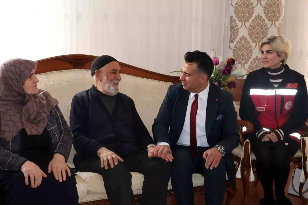 Erzurum'da 50 Yılı Aşan Evlilikler Onurlandı