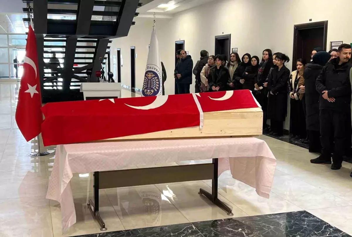 Erzurum'da Çatıdan Düşen Buz ve Kar Kütlesi, Üniversite Öğrencisinin Hayatını Kaybetmesine Sebep Oldu