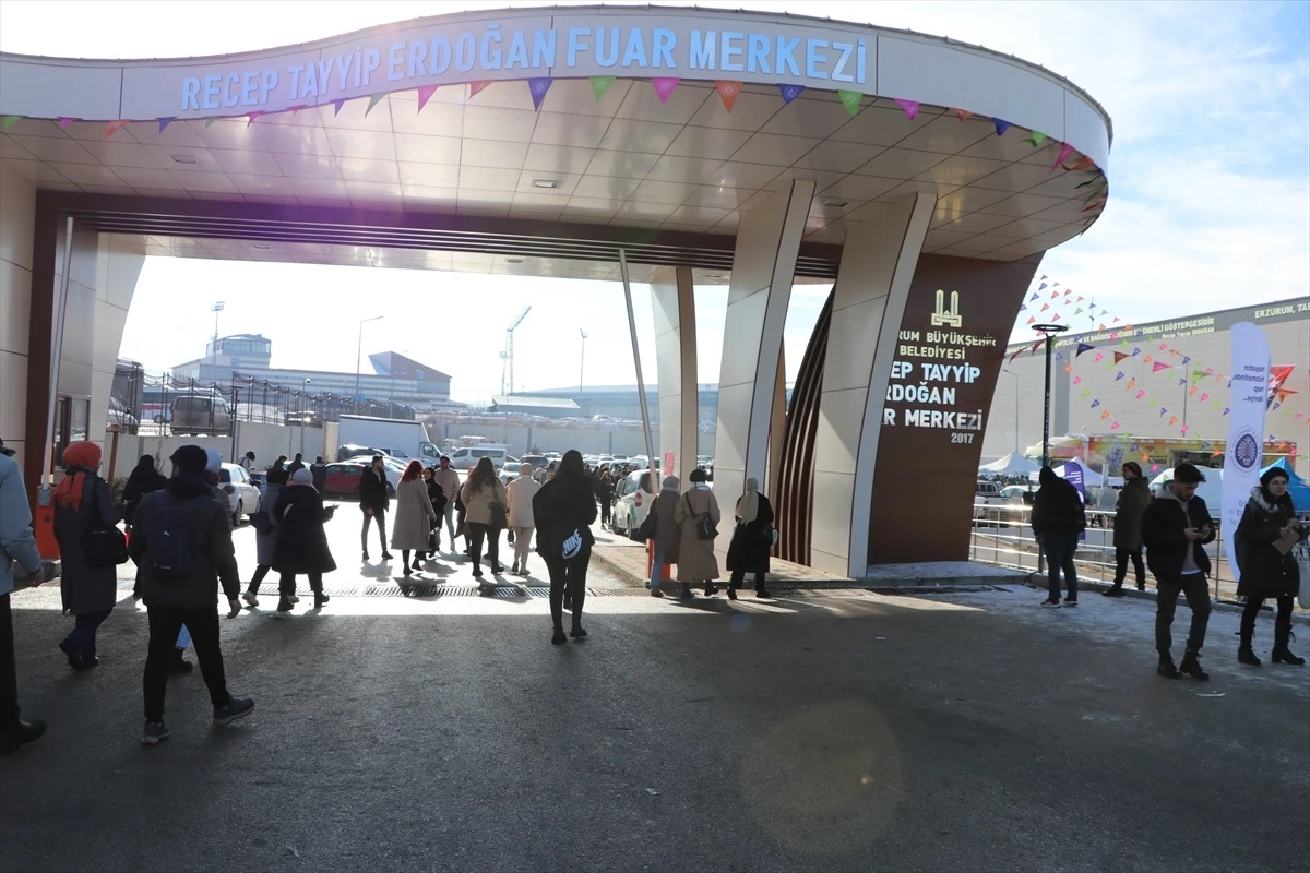Erzurum'da düzenlenen Kuzeydoğu Anadolu Kariyer Fuarı sona erdi