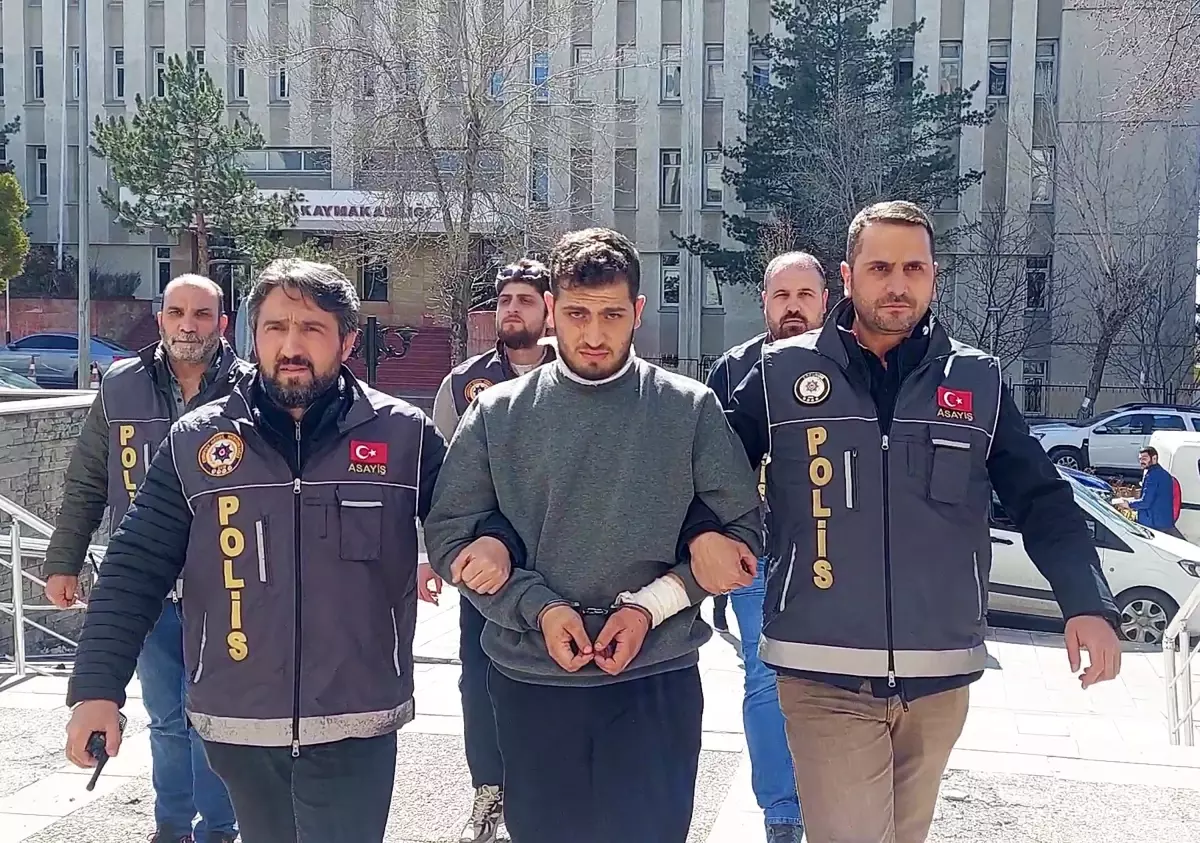 Erzurum'da Eşiyle İlgili Faciadan Sonra Adliyeye Sevk