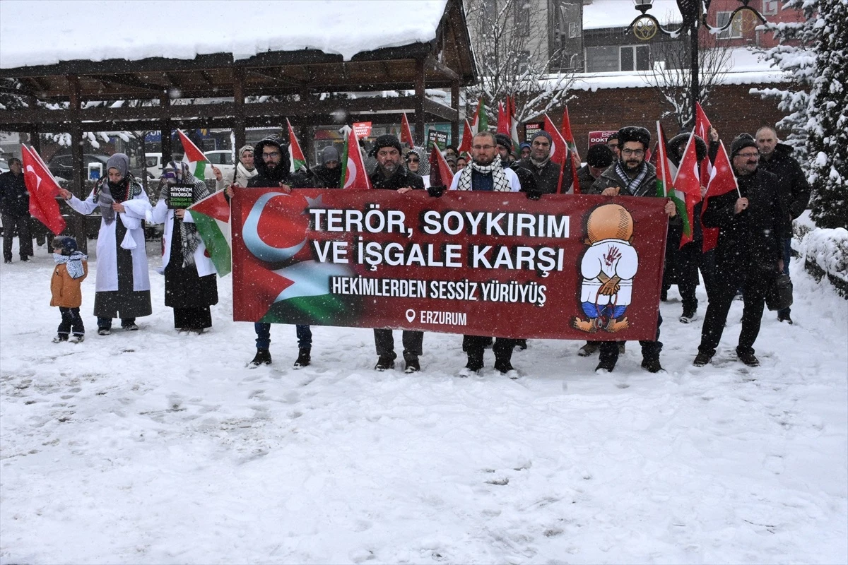 Erzurum'da Hekimler İsrail'in Gazze'ye Yönelik Saldırılarını Protesto Etti