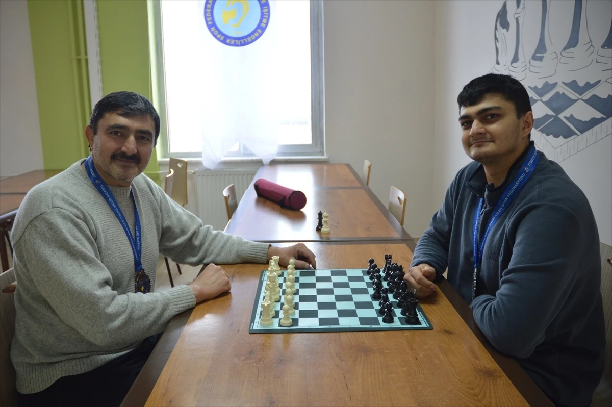 Erzurum'da İşitme Engelliler Türkiye Satranç Şampiyonası Tamamlandı