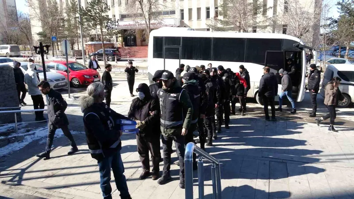 Erzurum'da Kaçakçılık Operasyonu: 7 Şüpheli Tutuklandı