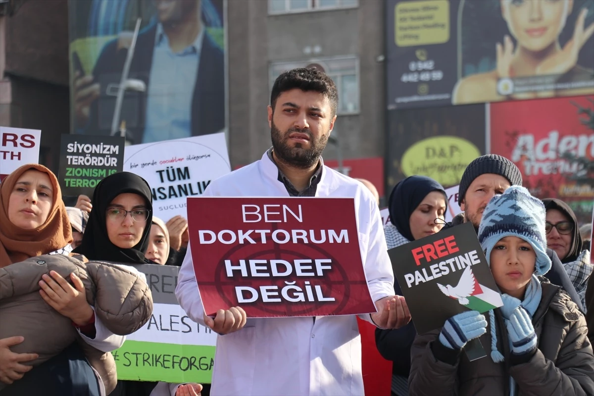 Erzurum'da Sağlık Çalışanları Gazze İçin Sessiz Yürüyüş Gerçekleştirdi