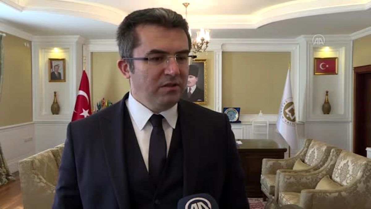 Erzurum'daki tesiste ayda 80 milyon maske üretilecek