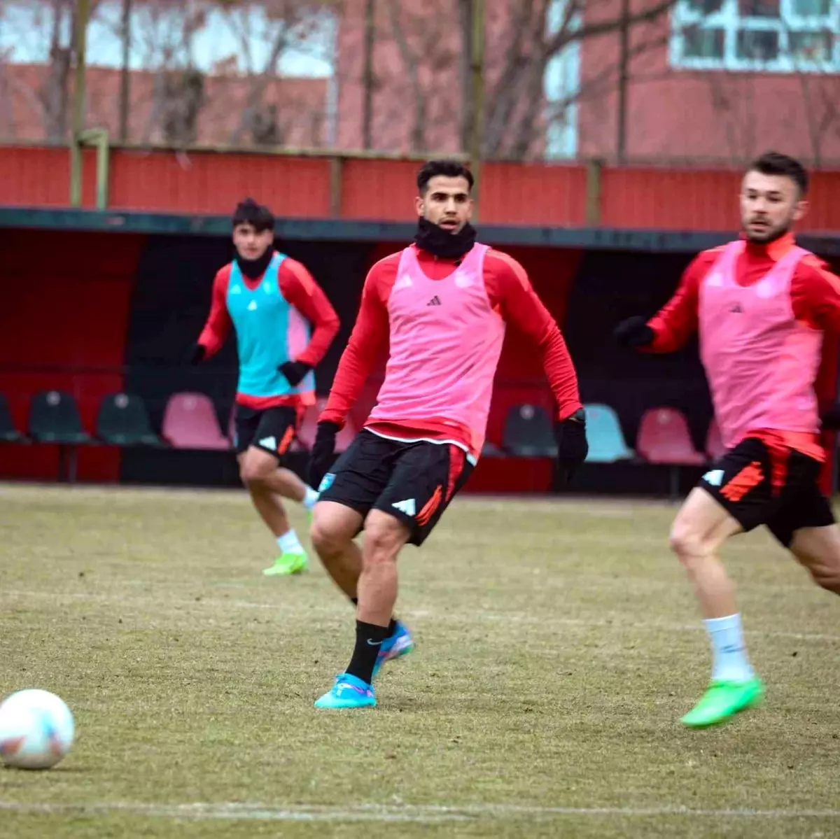 Erzurumspor FK, Pendik Maçını Ankara'da Oynayacak