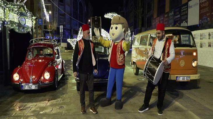 Esenler’de Sahur İçin Vosvoslu Uygulama: Vatandaşlar Nostaljiyle Uyandırıldı