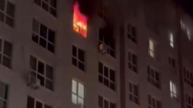 Esenyurt'ta sitede yangın! 8'inci kattan atlayan kadın hastaneye kaldırıldı