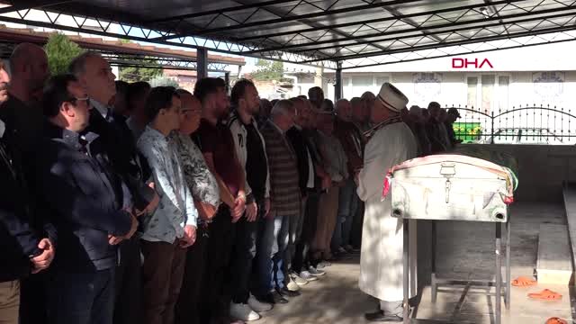 Eşinin bıçaklayarak öldürdüğü ışıl, toprağa verildi