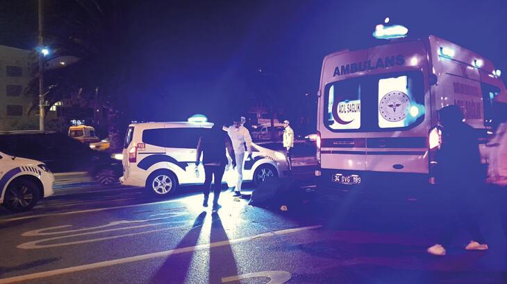Fatih'te otomobilin çarptığı yaya hayatını kaybetti; sürücü durmadan kaçtı