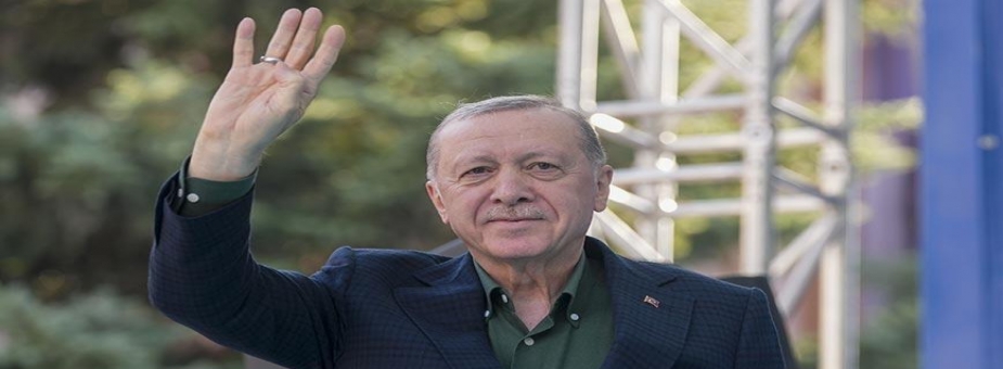 Cumhurbaşkanı Erdoğan: Eserlerimizle, yatırımlarımızla 'durmak yok yola devam' diyoruz