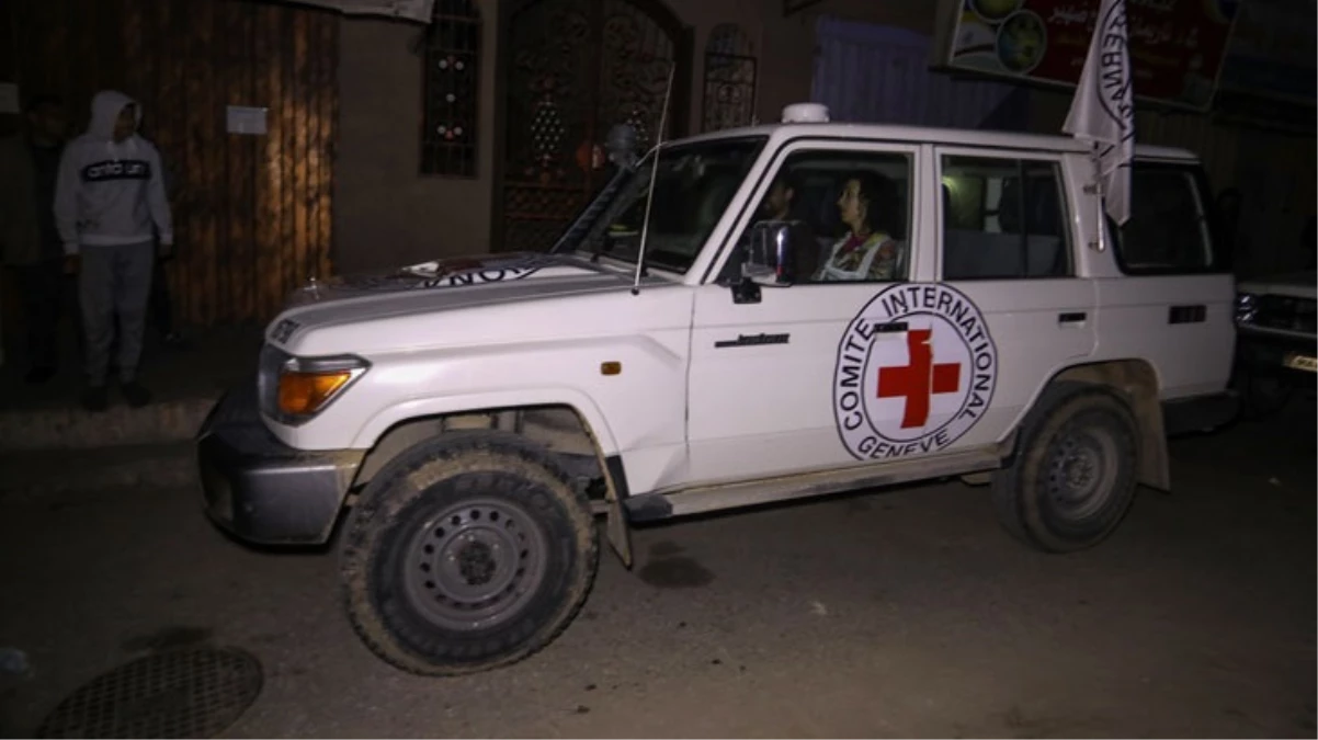 Gazze'deki geçici ateşkesin 6. gününde Hamas, 10 İsrailli ve 4 Taylandlı rehineyi serbest bıraktı