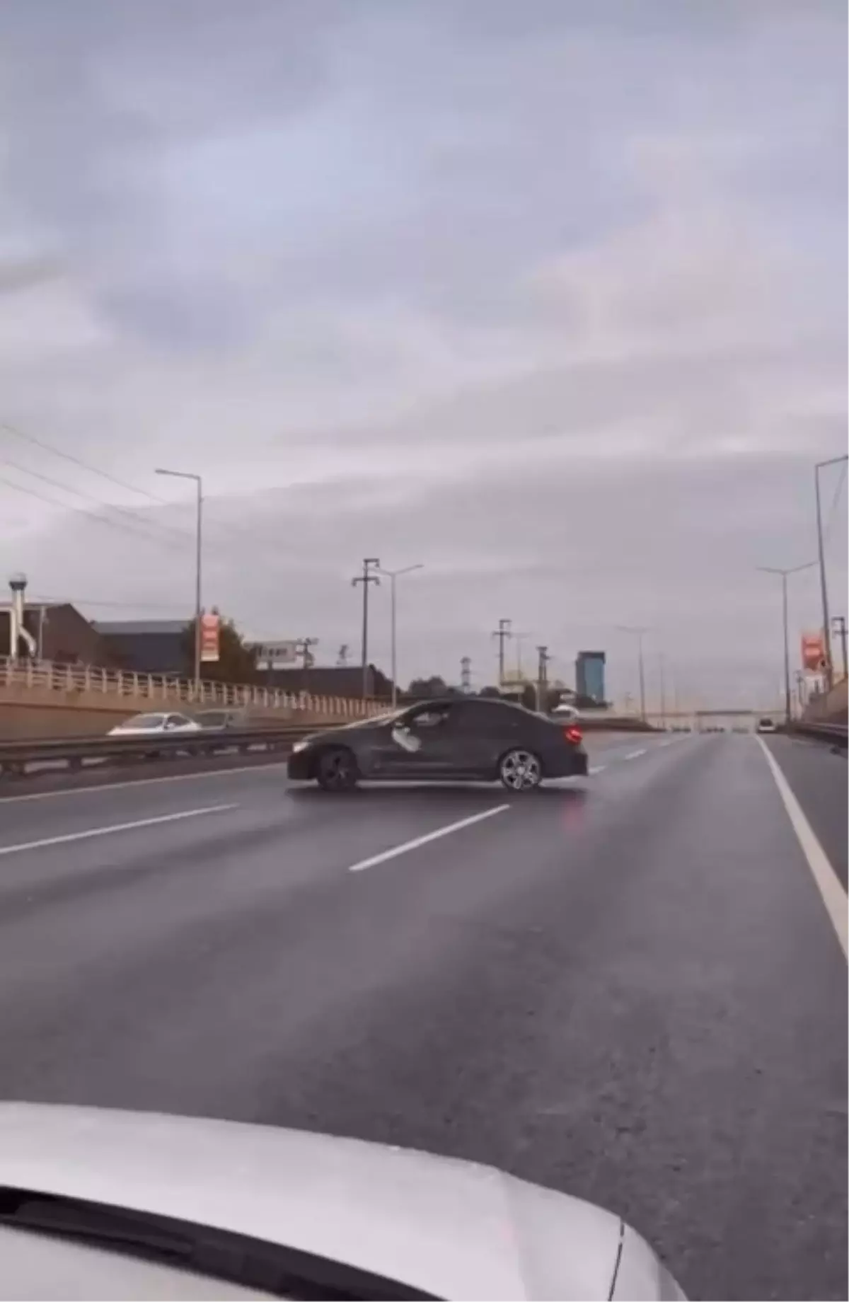 Gebze’de Düğün Konvoyunda Drift Yapan Sürücüye Ceza