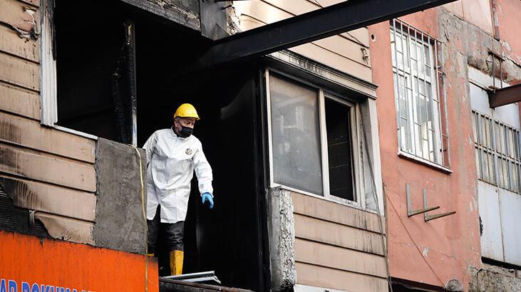 Güngören'de 4 kişinin öldüğü yangında binada incelemeler devam ediyor
