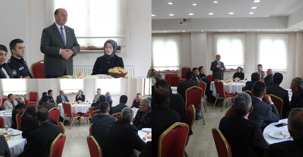 Hanak Belediyesi’nden Muhtarlar Günü Kahvaltısı